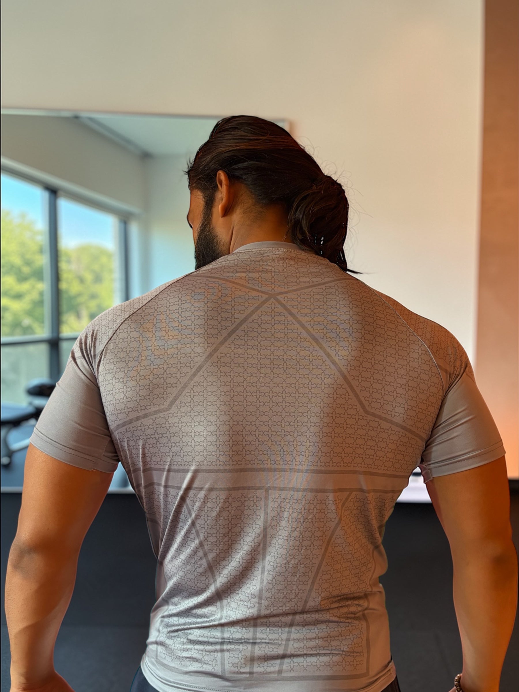 GREY COMPRESSION FIT | ELATE Signature edition